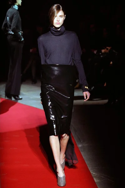 Look 12